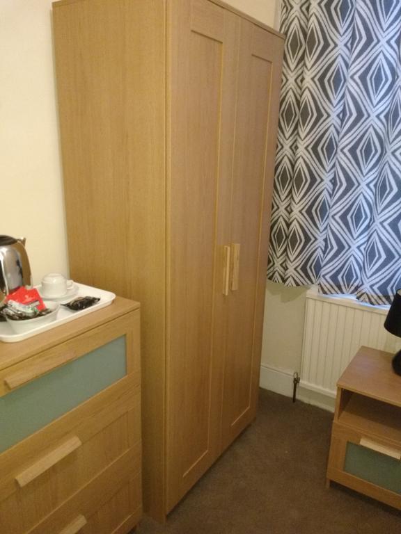 Acton Lodge Guest House 伦敦 客房 照片